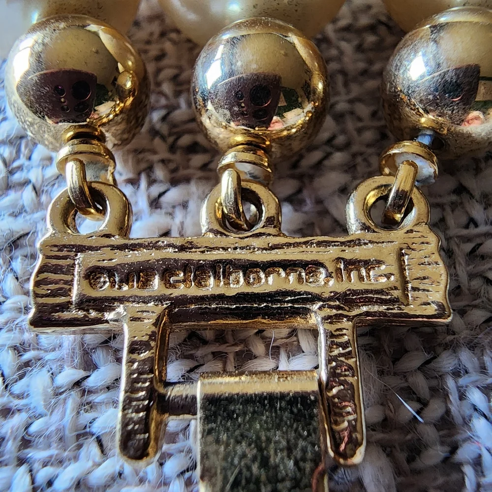 Vintage Liz Claiborne 3 row bracelet.Faux pearls, gold-tone beads & roundels